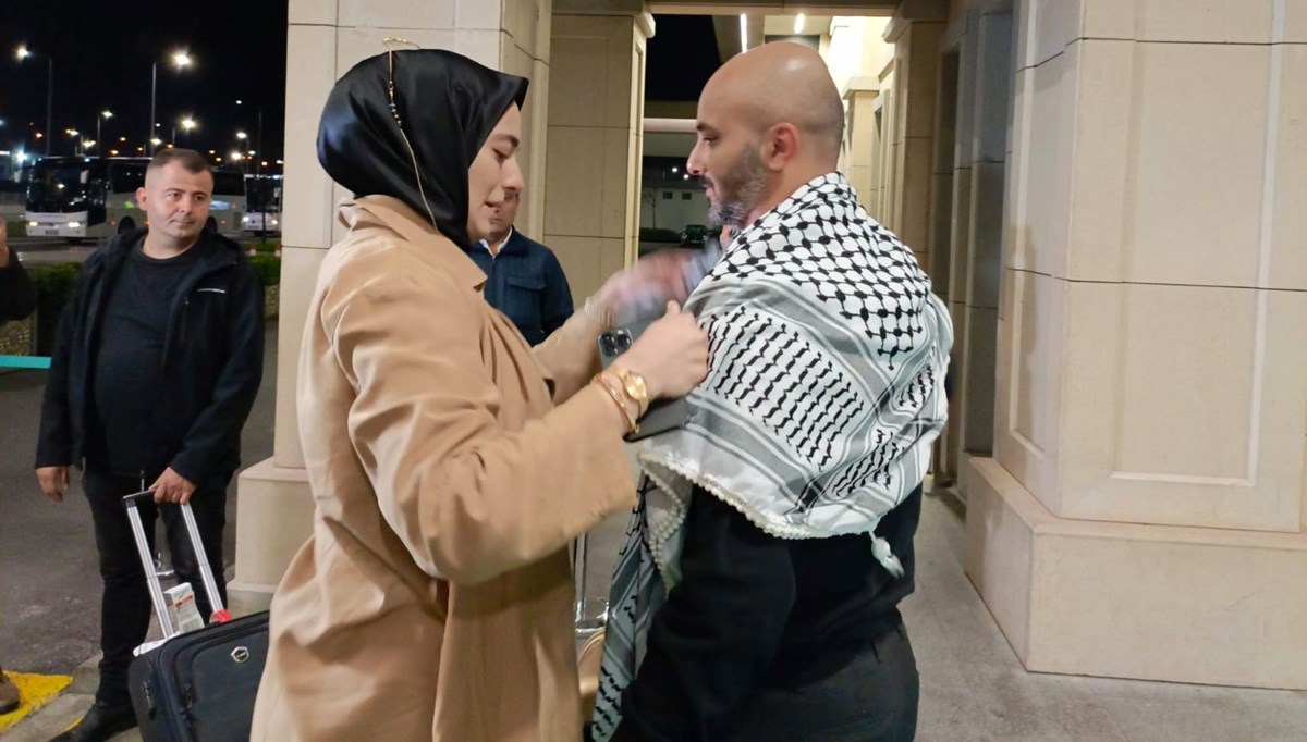Gazze'den tahliye edilen 87 Türk vatandaşı İstanbul'da