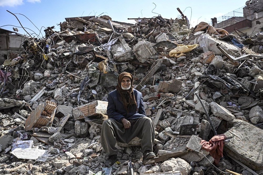 Deprem bölgesinden çarpıcı fotoğraflar - 20