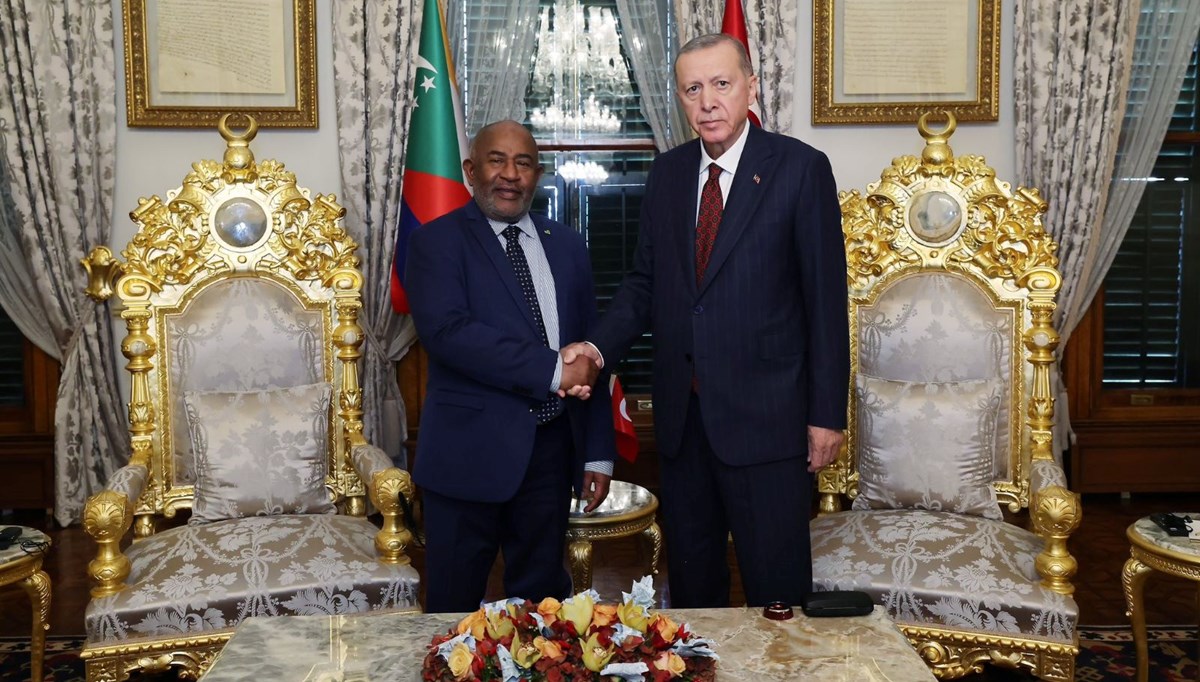Cumhurbaşkanı Erdoğan, Cumhurbaşkanı Assoumani Azali ile görüştü Cumhurbaşkanı Erdoğan, Cumhurbaşkanı Assoumani Azali ile görüştü