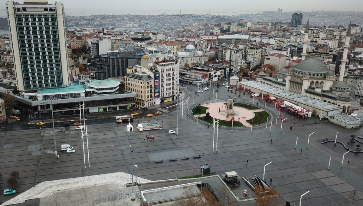 Bilim Kurulu Üyesi: Hafta içi kısıtlamasına devam kararının nedeni, aile içi toplanmalar