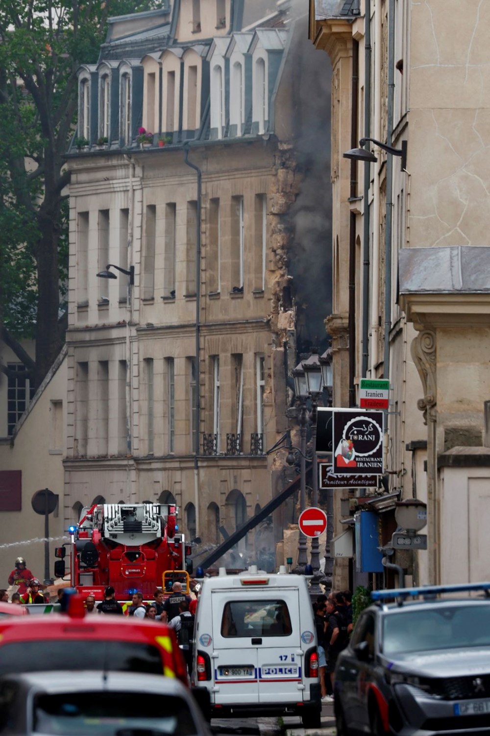 Paris'te doğalgaz patlaması - 8