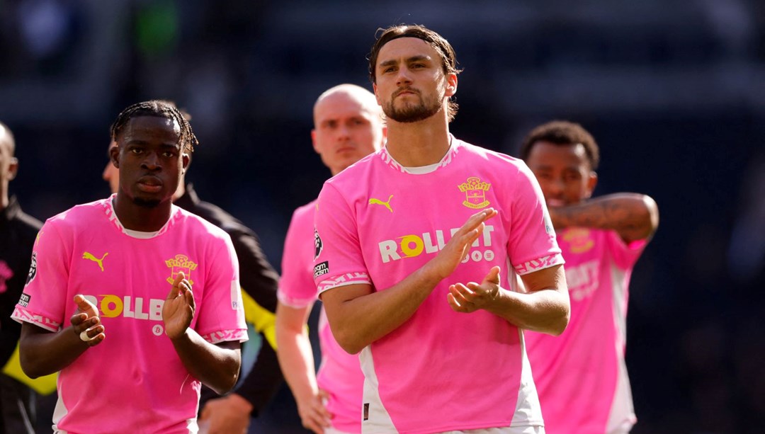 Southampton, Premier Lig'de en erken küme düşen takım oldu