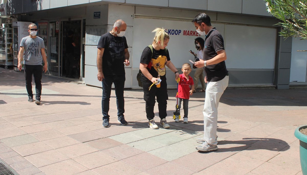 Annesinin sokak ortasında dövdüğü 4 yaşındaki çocuk koruma altına alındı