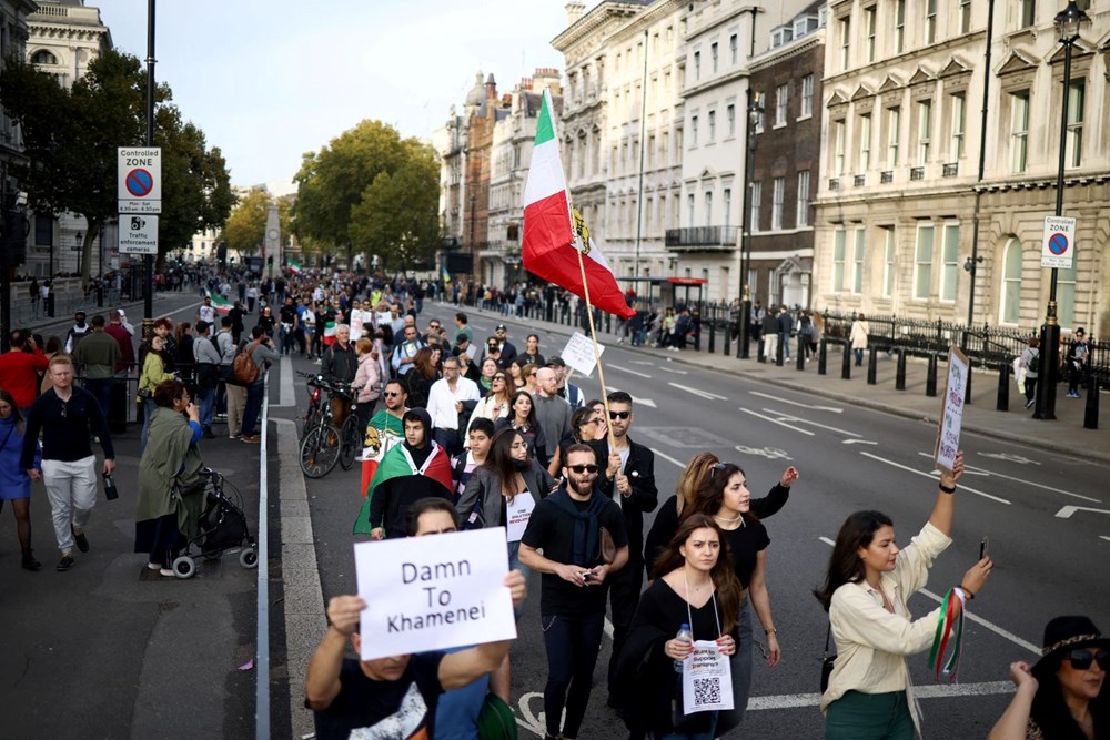 Mahsa Amini protestoları: İran Parlamentosu yaklaşık 15 bin protestocuya ölüm cezası verilmesini onayladı - 11