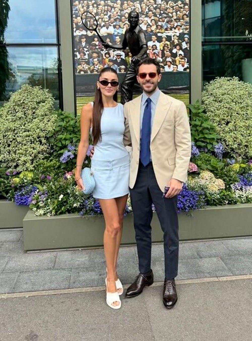 Hande Erçel ile Hakan Sabancı, ikinci yıl dönümlerini kutladı - 12