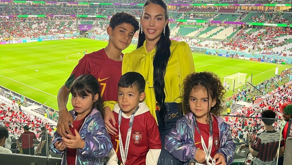 Georgina Rodriguez'den Cristiano Ronaldo'ya destek: Taraftarlar adını haykırmaktan vazgeçmedi