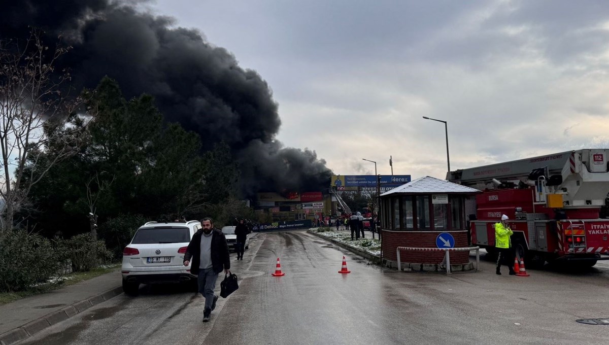 Bursa sanayi sitesinde yangın Bursa sanayi sitesinde yangın