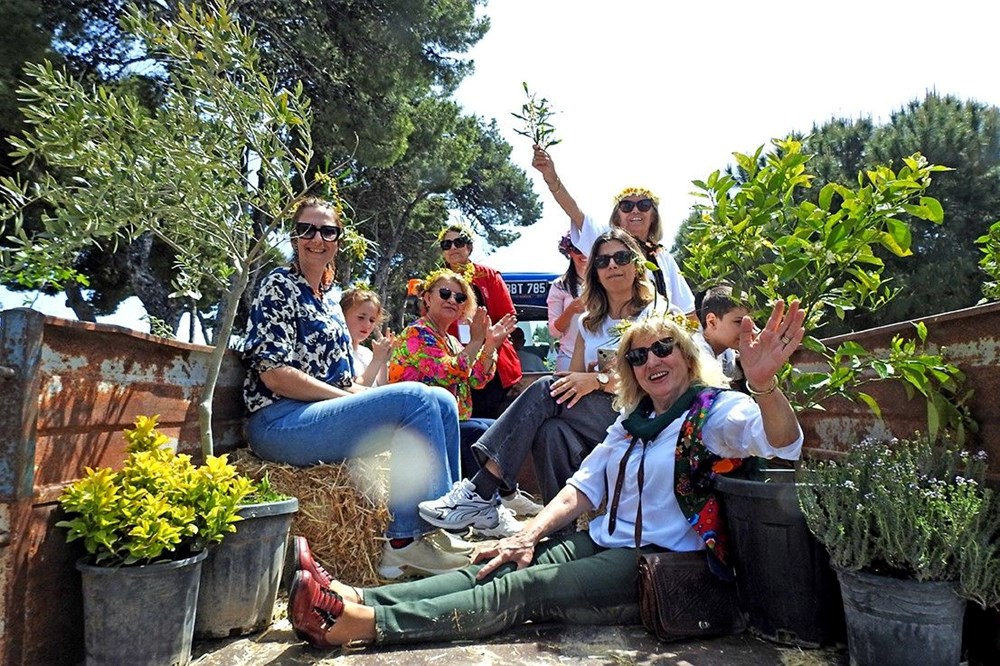 Tws4fngd00KTI26s9KvusA