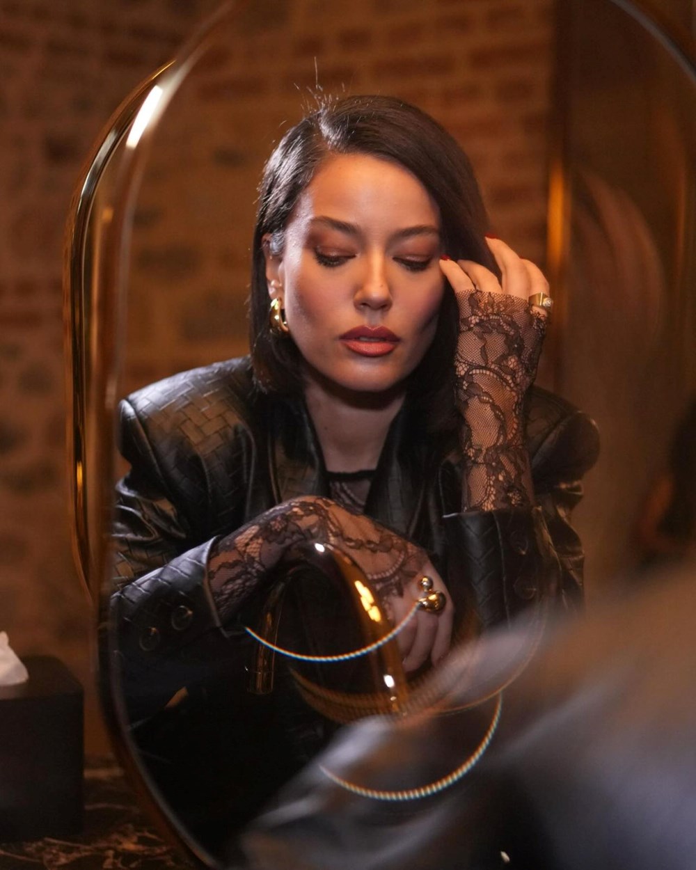 Reynmen imaj değiştirdi (Ünlülerin değişimi) 96