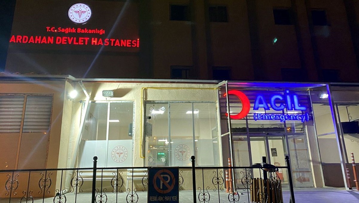 Ardahan'da 8 üniversite öğrencisi zehirlendi Ardahan'da 8 üniversite öğrencisi zehirlendi