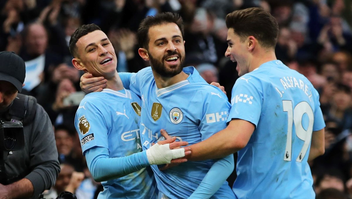Manchester derbisinde kazanan maviler oldu Manchester derbisinde kazanan maviler oldu
