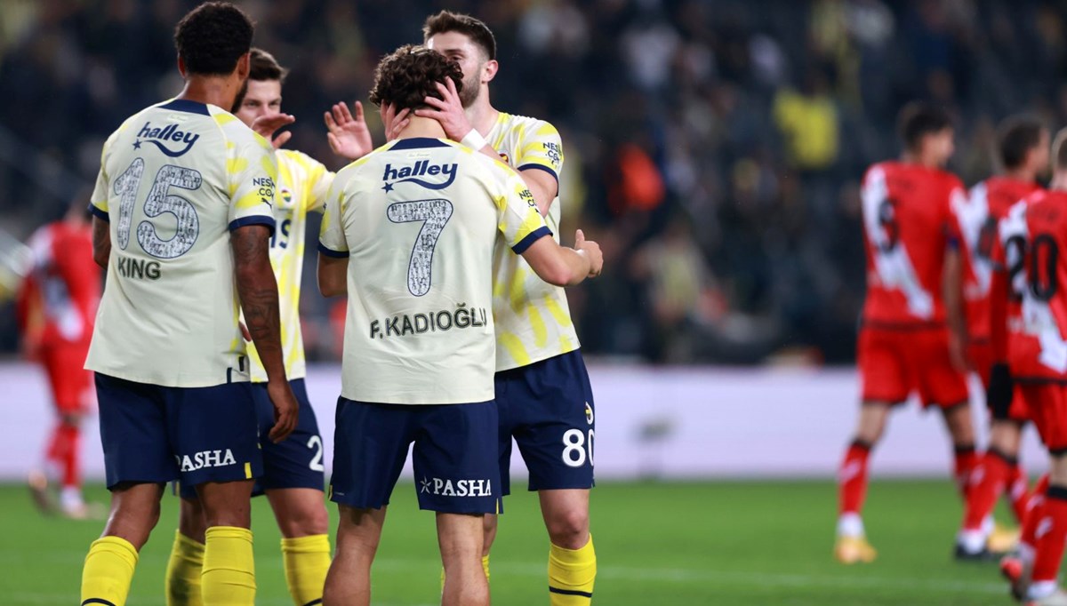 Dostluk Turnuvası: Fenerbahçe, Rayo Vallecano'yu 3 golle geçti
