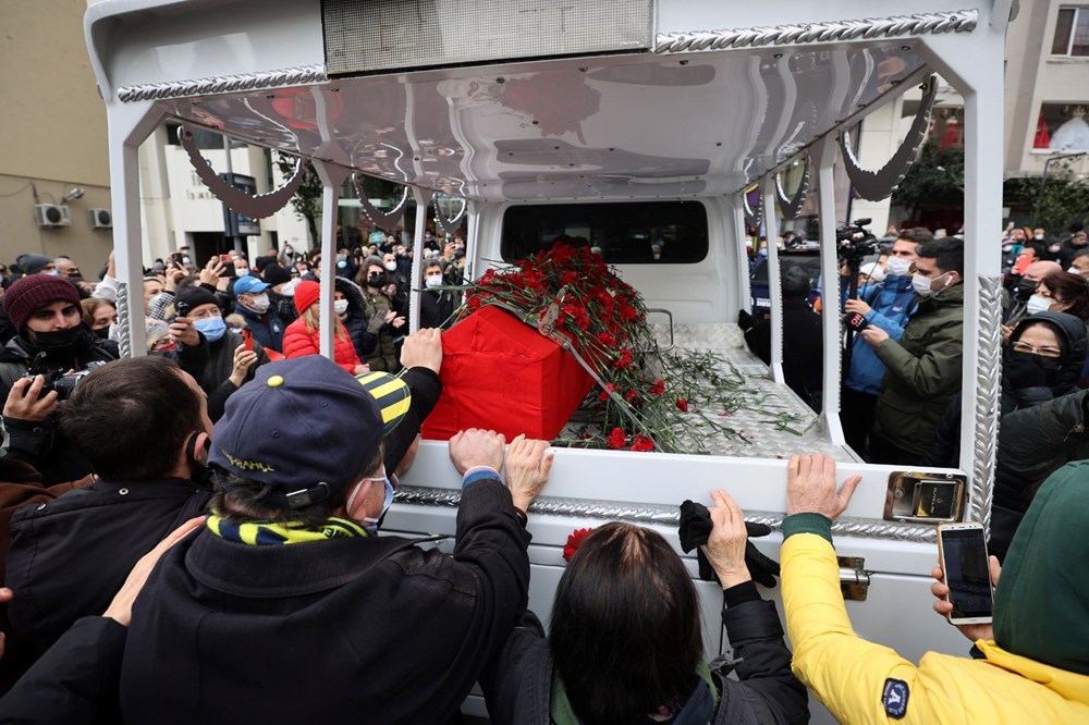 Usta oyuncu Fatma Girik son yolculuğuna uğurlandı - 54