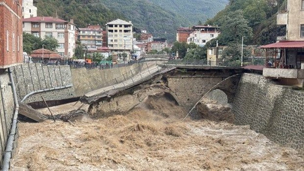 Karadeniz için uyarılar art arda geldi: Şiddetli yağışlar devam edecek - 15