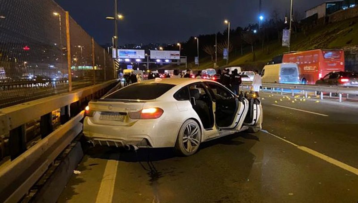 SON DAKİKA HABERİ: Haliç Köprüsü'nde bir araca silahlı saldırı: 1 ölü