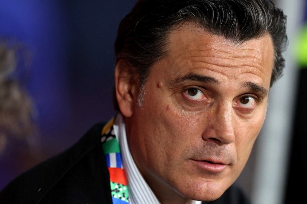 Vincenzo Montella'dan Macaristan maçı öncesi çarpıcı açıklama ve İrfan Can Eğribayat cevabı: Bu soruya gülümsüyorum - 11