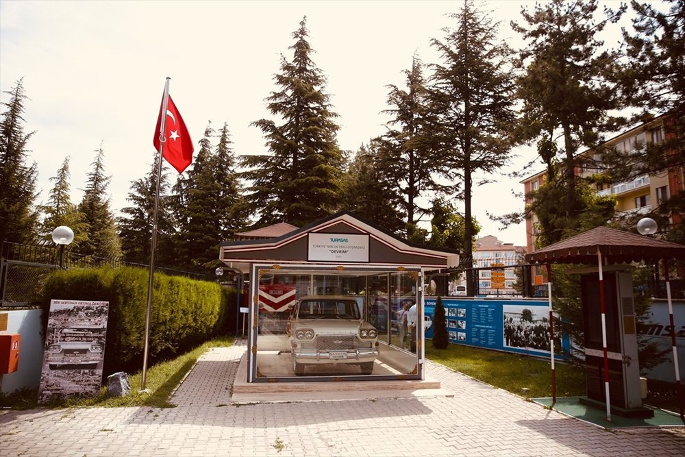 Devrim Otomobili Müzesi kapılarını yeniden açtı - 1