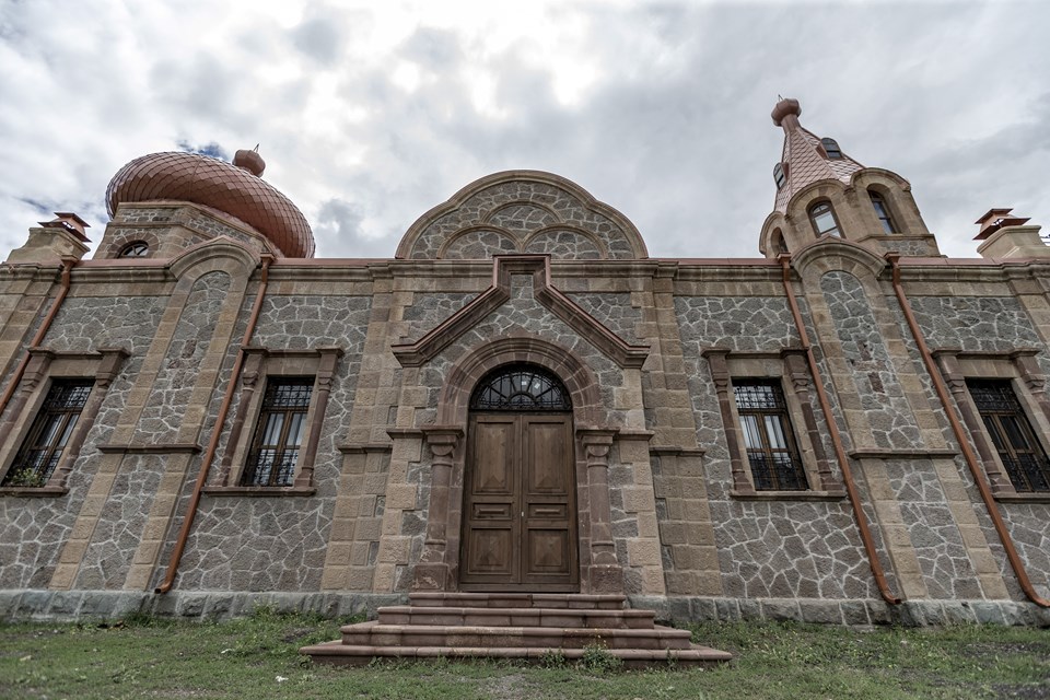Erzurum'daki tarihi Rus kilisesi eski resimlerine bakılarak restore edildi - 5