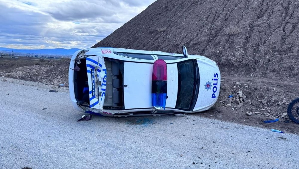 Çorum'da polis aracı takla attı Çorum'da polis aracı takla attı