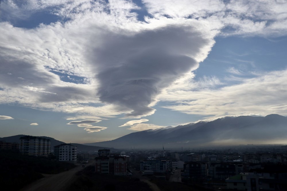 Bursa'da yeniden mercek bulutu görüldü - 4