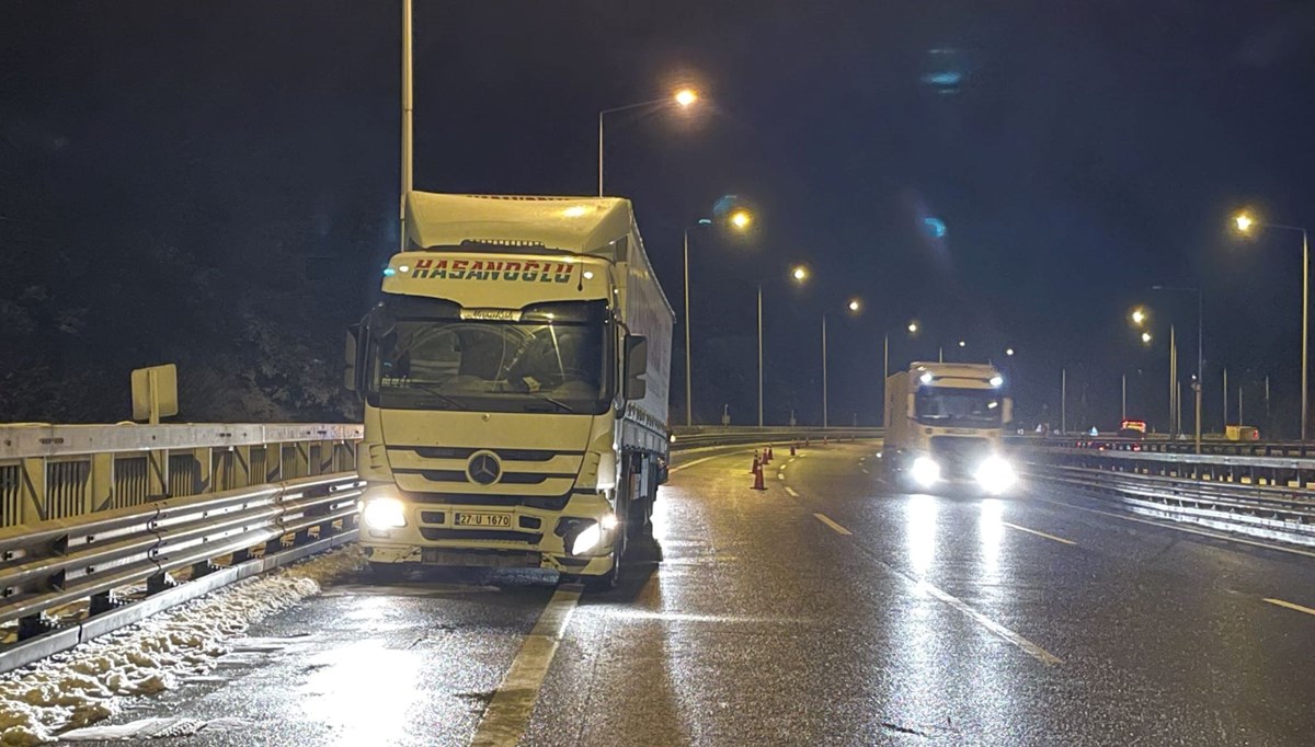 Bolu'da TIR şoförü direksiyon başında kalp krizi geçirdi