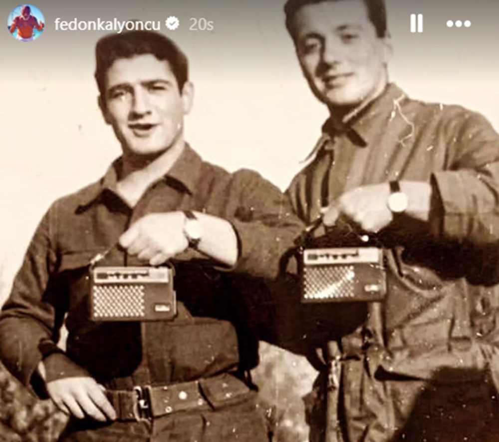 Su Burcu Yazgı Coşkun'dan nostaljik kare (Ünlülerin çocukluk ve gençlik halleri) - 131