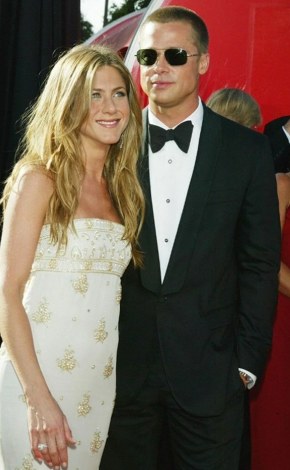 Jennifer Aniston'dan Brad Pitt açıklaması: Biz iki dostuz