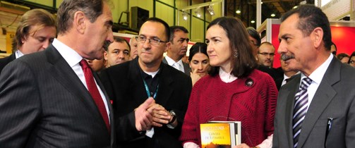 Fuar Dusunce Ozgurlugu Temennisiyle Acildi Ntv