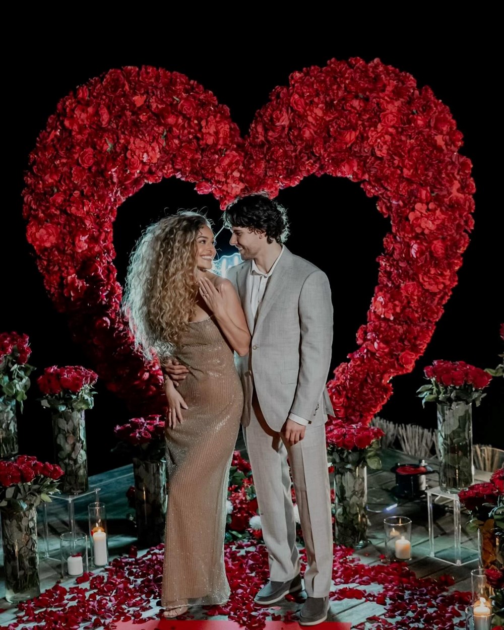 Ferdi Kadıoğlu sevgilisine evlenme teklifi etti 73