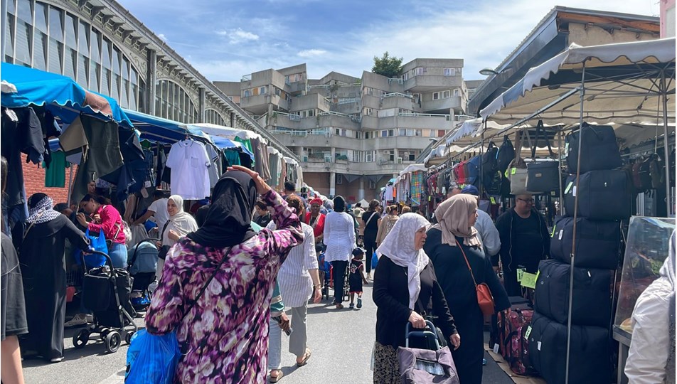 Fransa'da erken seçim | Banliyöler aşırı sağın zaferinden endişe ediyor