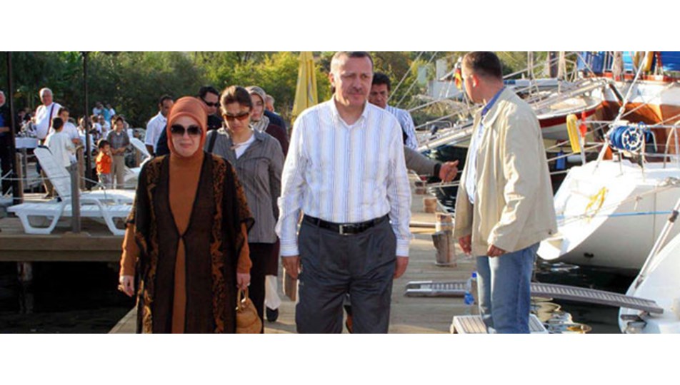 'Erdoğan izne değil, tedaviye gitti' iddiası