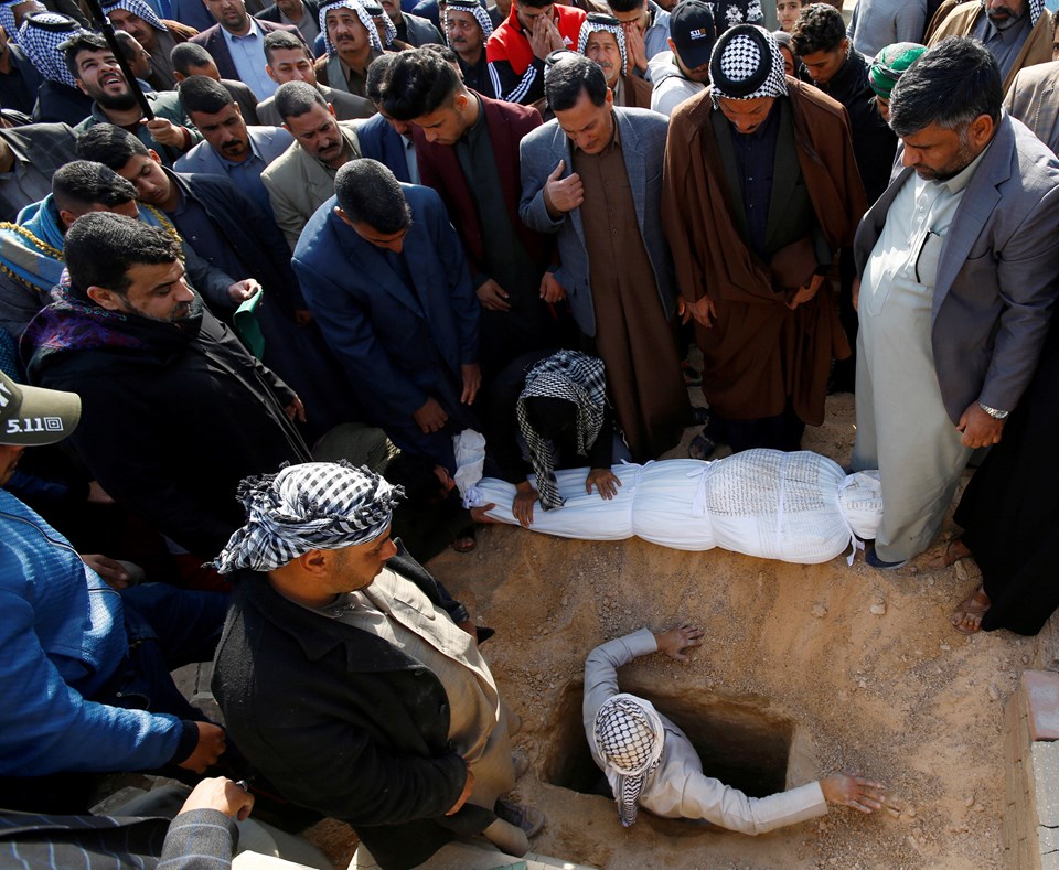 Irak'ta gösterilere Sadr yanlıları müdahale etti: 6 ölü - 1