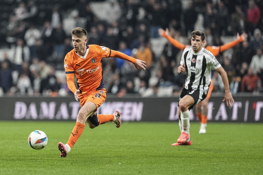 Süper Lig devinden Başakşehir'in golcüsü Piatek için atak: 10 milyon euro 74 UEcWNckcOE6bkvAMUHXtdw