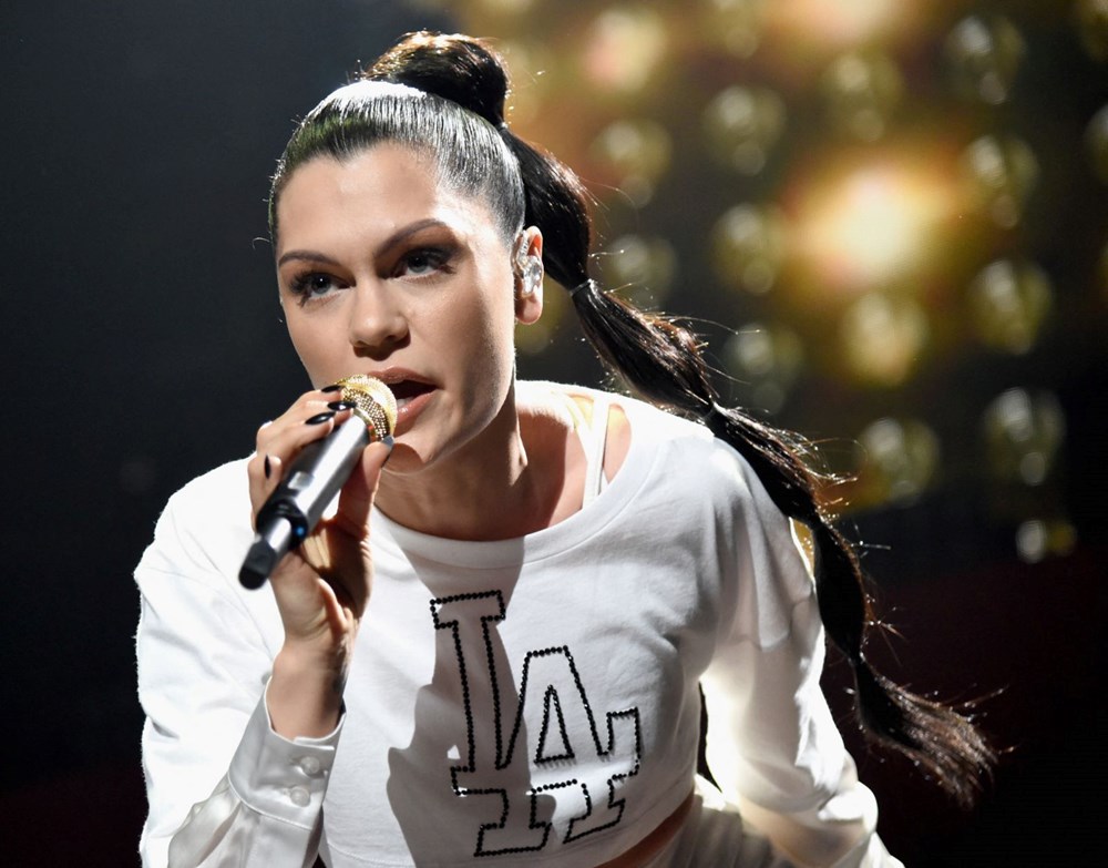 İngiliz şarkıcı Jessie J kansere yakalandı - 1