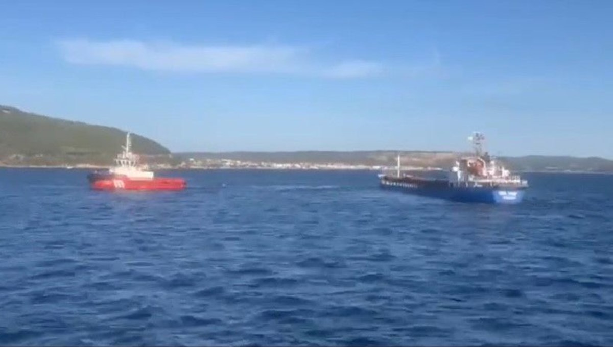 Çanakkale Boğazı'nda Palau bayraklı gemi dümen arızası yaptı Çanakkale Boğazı'nda Palau bayraklı gemi dümen arızası yaptı