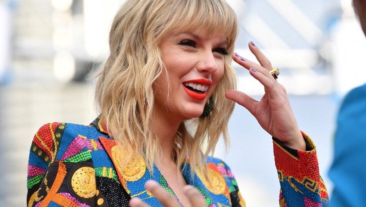 Taylor Swift New York Üniversitesi'nde ders oldu