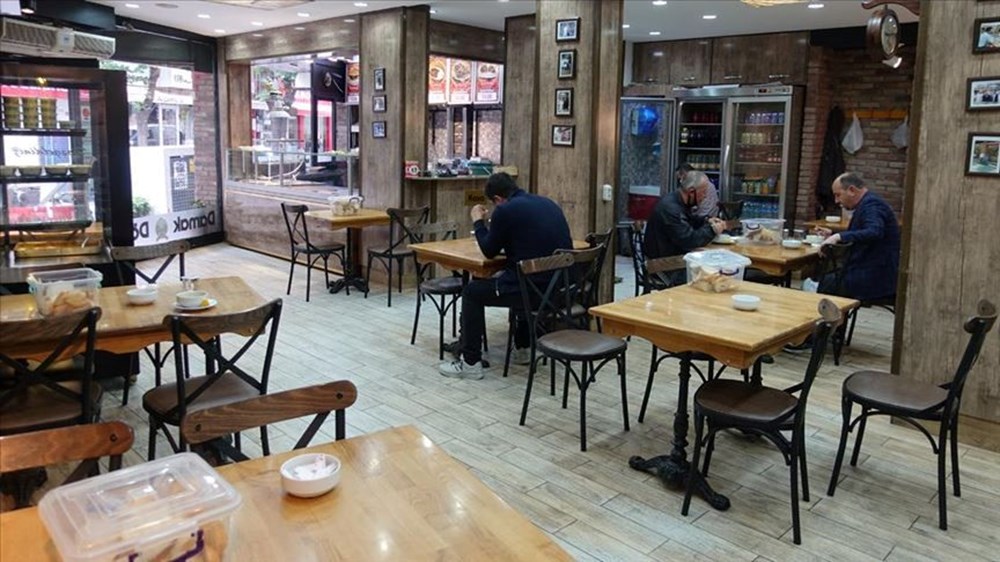 Fiyat yükseldi, müşteri azaldı! Restoranlara yüzde 10 indirim çağrısı - 2