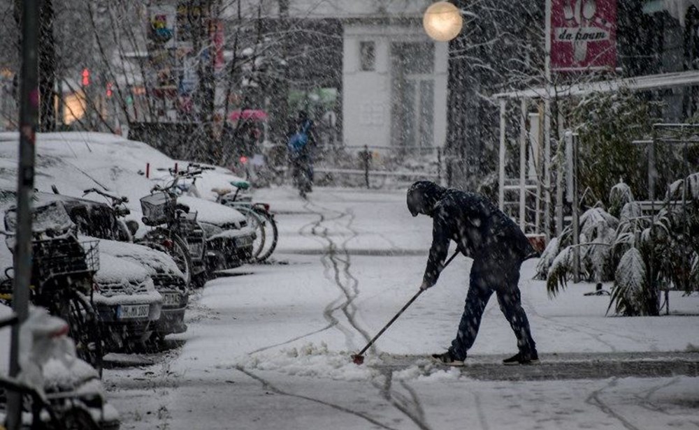 Avrupa'da birçok ülkeyi kar ve fırtına vurdu - 12