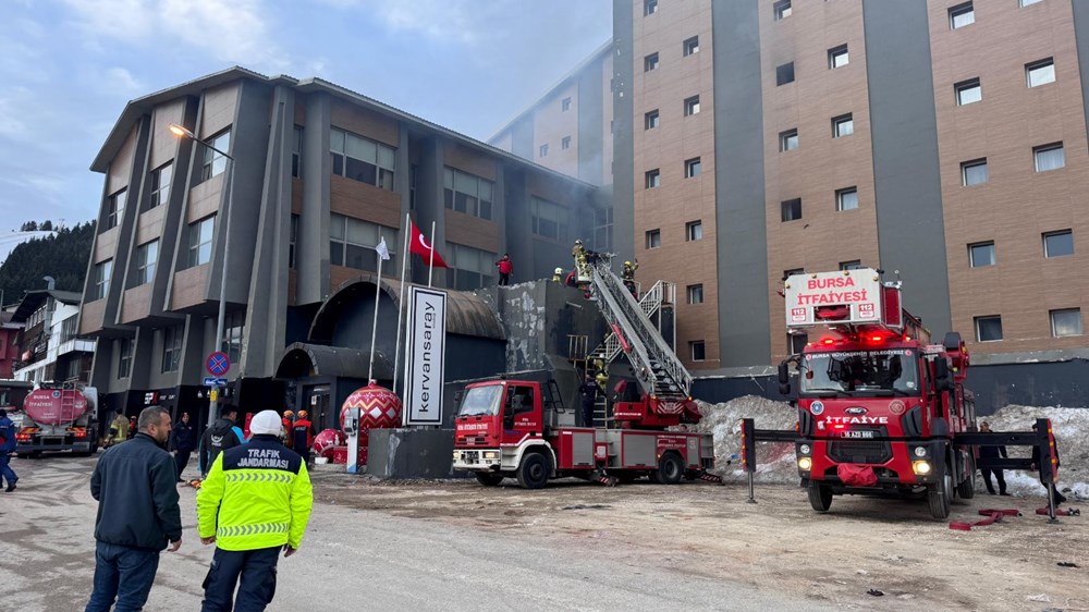 Uludağ'daki otel yangınında can kaybı 2'ye yükseldi: Şampiyon kayakçı Berkin Usta hayatını kaybetti - 6