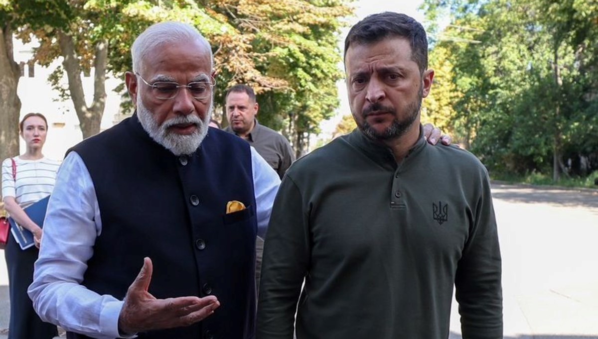 Hindistan Başbakanı Modi ilk kez Ukrayna'da: Zelenski'ye 