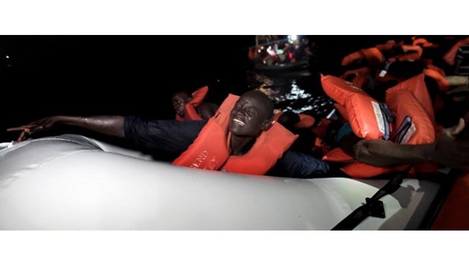 Libya'da sığınmacı botu battı: 100'e yakın kayıp