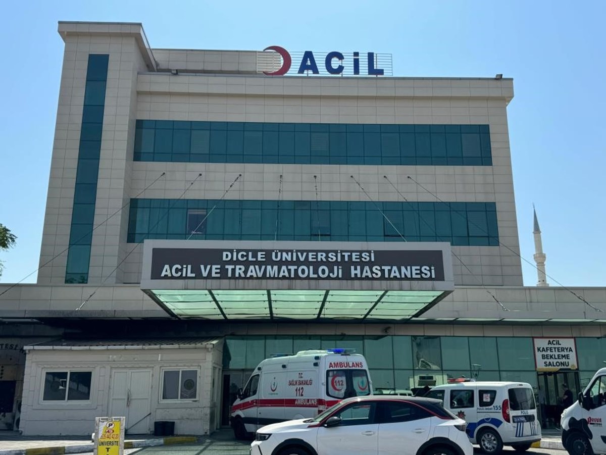 Dicle Üniversitesi Hastanesi'nde 74 kişide zehirlenme şüphesi