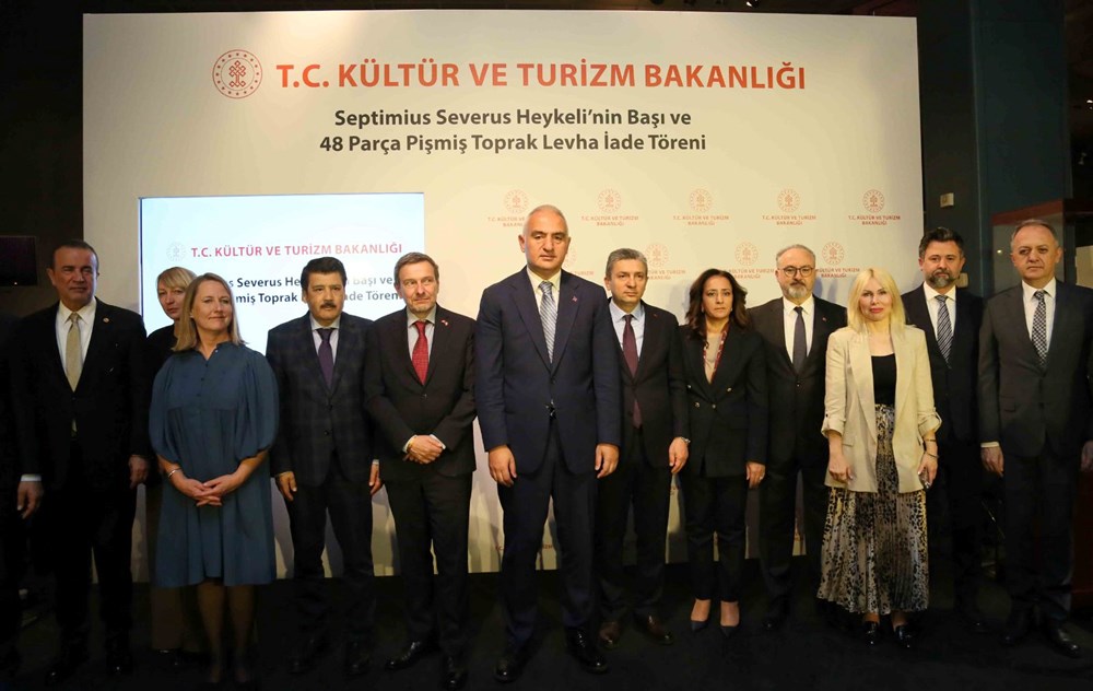 Türkiye'den kaçırılan Septimius Severus'un heykel başı iade edildi - 5