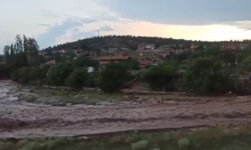 Yurtta sağanak etkili oluyor: Bir kişi yaşamını yitirdi - 14