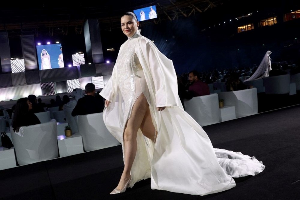 Adriana Lima doğum sonrası ilk kez podyumda - 5