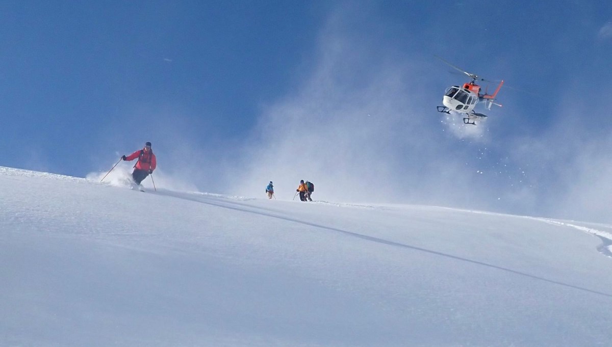 Kaçkar Dağları'nda 'heliski' heyecanı sürüyor Kaçkar Dağları'nda 'heliski' heyecanı sürüyor