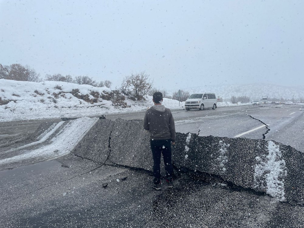 Türkiye yasta | Depremin vurduğu 10 ilden çarpıcı fotoğraflar... - 22