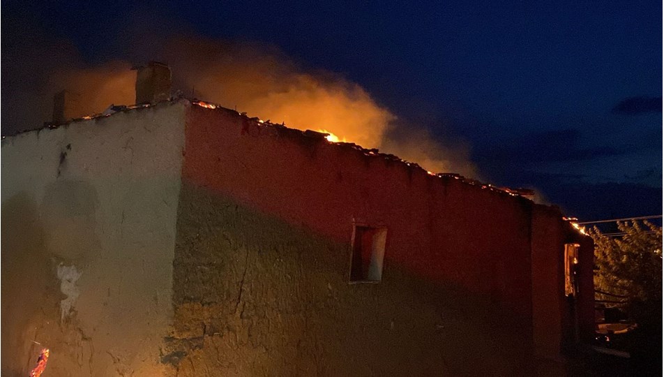 Gece saatlerinde korkutan yangın