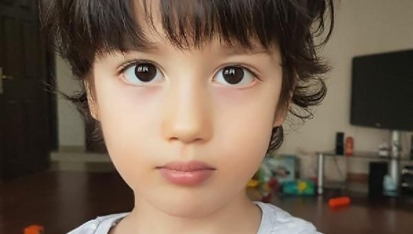 Covid geçiren 8 yaşındaki çocuk hayatını kaybetti