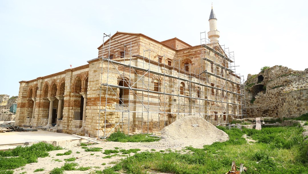 Edirne'deki tarihi Enez Fatih Camisi 56 yıl sonra ibadete açılıyor - Vimarsana News